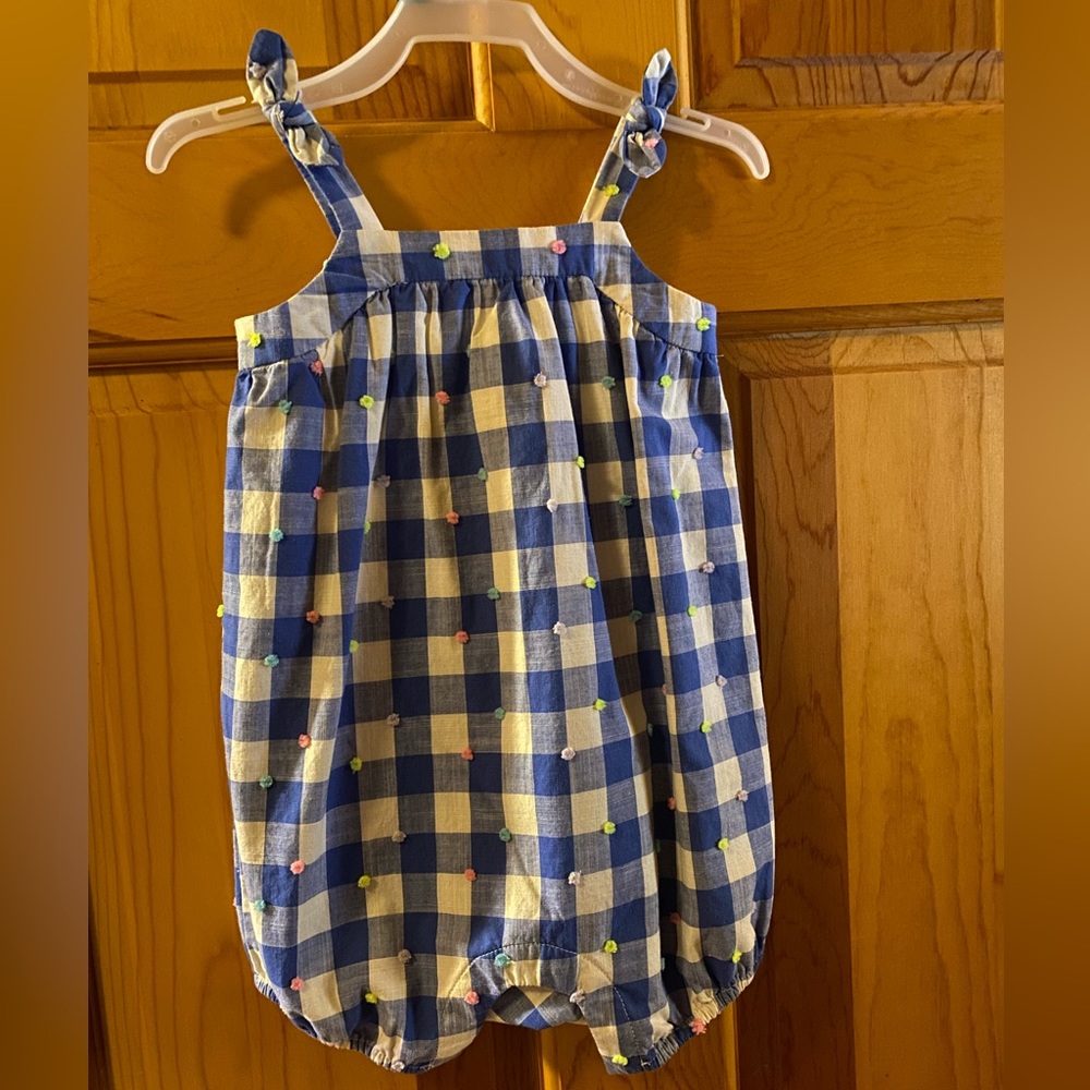 NWOT Baby Gap blue and white gingham girls romper 12-18 mo